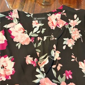 INC International Concepts Black Floral Top